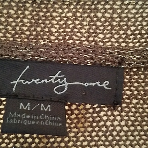 Covering - Picture 3 of 4